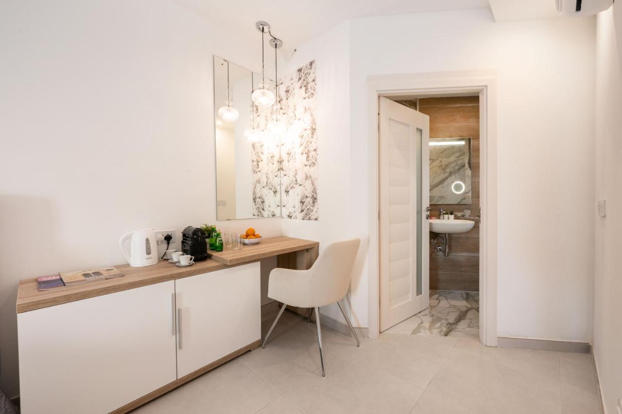 Vela Blu Boutique Suites Gzira Экстерьер фото