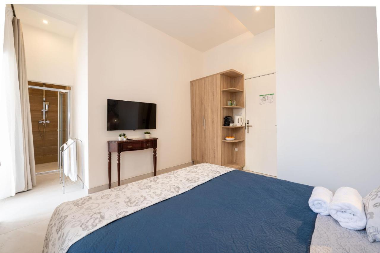 Vela Blu Boutique Suites Gzira Экстерьер фото